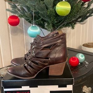 Not Rated size 10 bootie